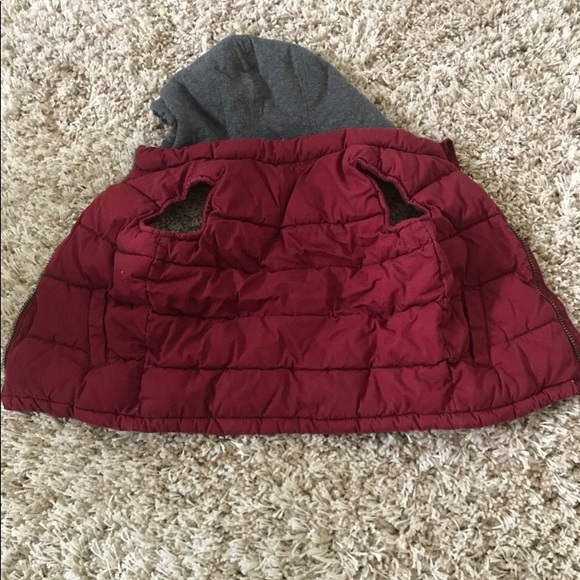 Old Navy Puffer Jacket with Hood - Picture 3 of 4
